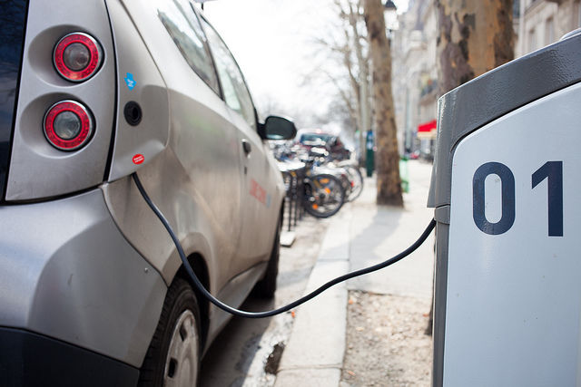 Ayudas para puntos de carga y coches eléctricos en Andalucía