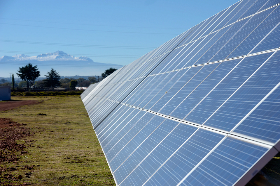 Ayudas para la instalación de energías renovables en pymes y grandes empresas de Castilla y León