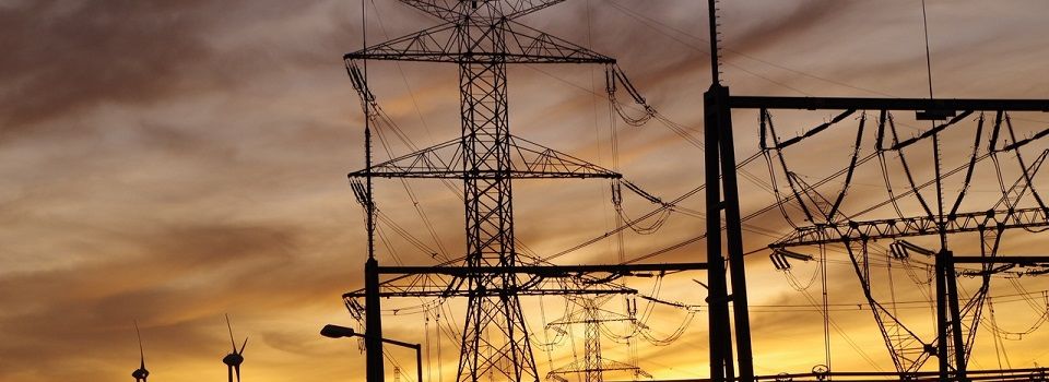 Estabilización del precio de la electricidad por una menor demanda en mayo