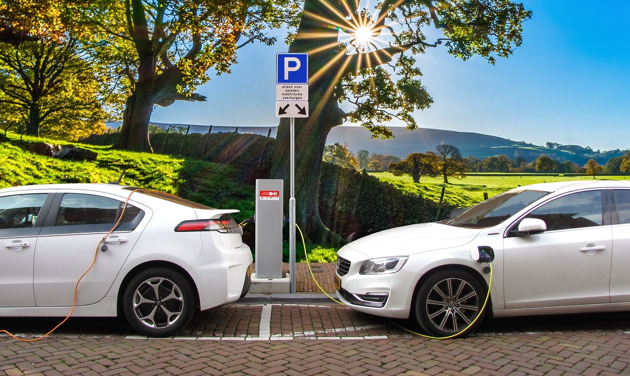 Ayudas para la compra de vehículos eléctricos e instalación de puntos de recarga en Baleares